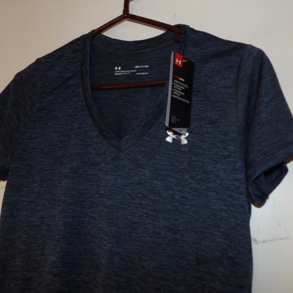 NWT Under Armour Ladies Short Sleeve Top Sz S - Picture 2 of 6